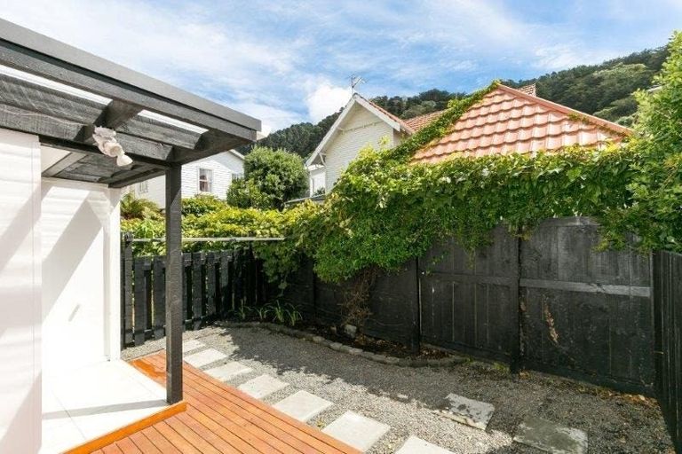 Photo of property in 82 Tinakori Road, Thorndon, Wellington, 6011