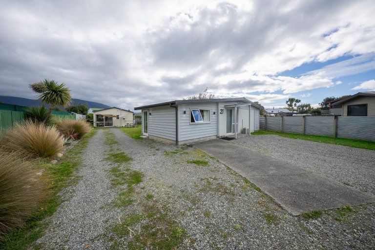 Photo of property in 21 Mackinnon Loop, Te Anau, 9600