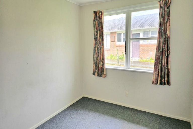 Photo of property in 1/52 Cruickshank Road, Clouston Park, Upper Hutt, 5018