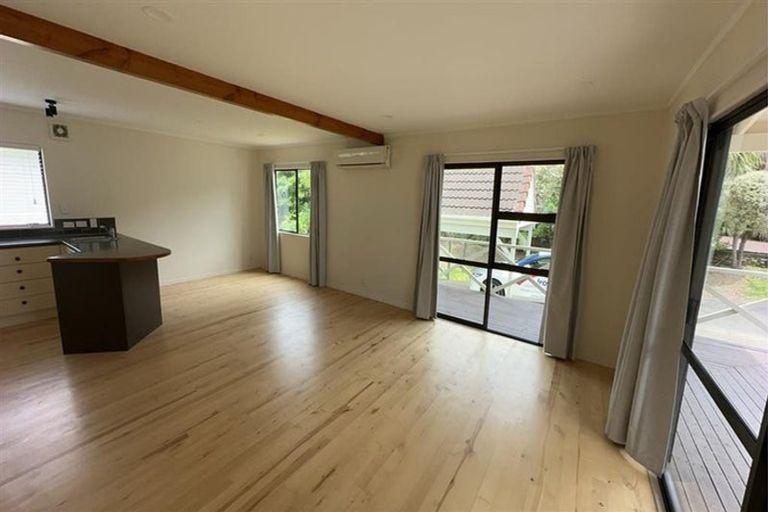Photo of property in 2/14 Gordon Avenue, Milford, Auckland, 0620