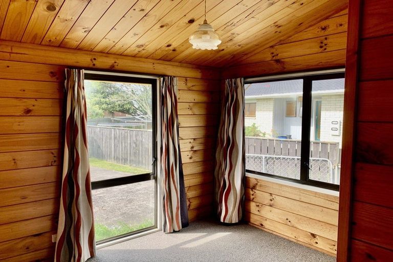 Photo of property in 36 Paul Drive, Ngatea, 3503