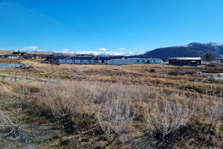 Photo of property in 25 Edwards Lane, Lake Tekapo, 7999