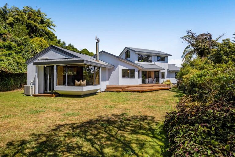 Photo of property in 6 Bushview Place, Upper Vogeltown, New Plymouth, 4310