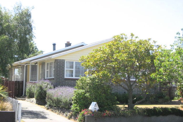 Photo of property in 83 Bickerton Street, Wainoni, Christchurch, 8061