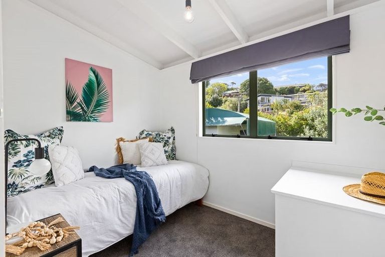Photo of property in 8 Woodlands Avenue, Snells Beach, 0920