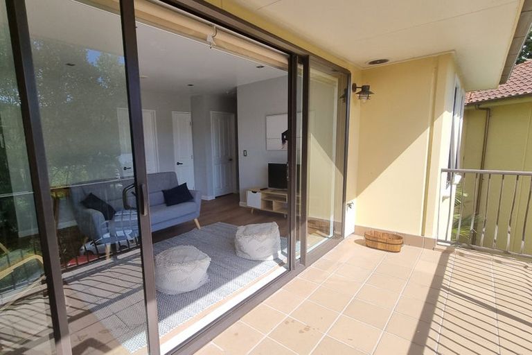 Photo of property in 12/7 The Avenue, Albany, Auckland, 0632