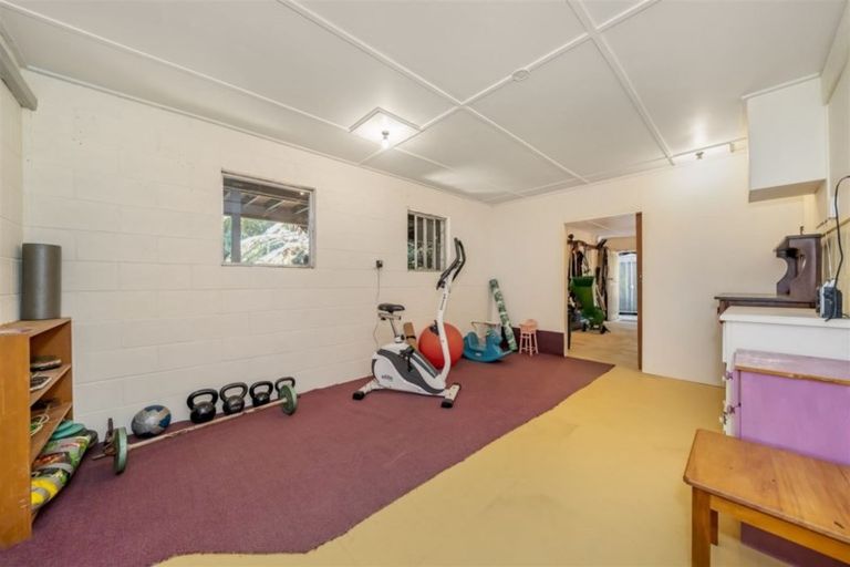 Photo of property in 74c Heretaunga Square, Silverstream, Upper Hutt, 5019