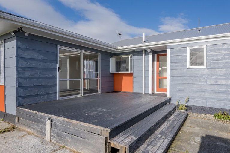 Photo of property in 3 Heather Street, Levin, 5510