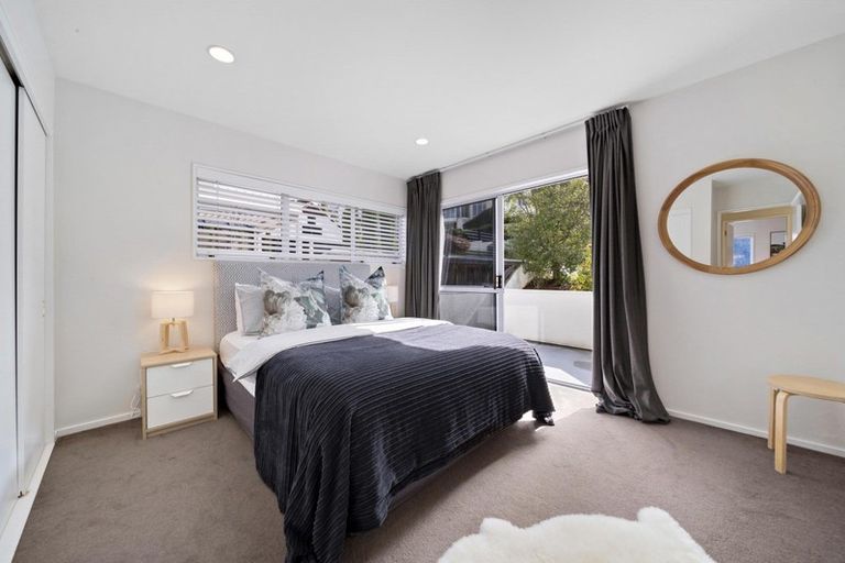 Photo of property in 2 Peregrine Place, Queenstown, 9300