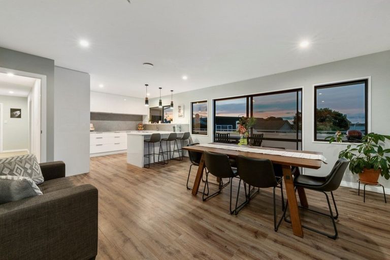 Photo of property in 9 Seaway Terrace, Otumoetai, Tauranga, 3110