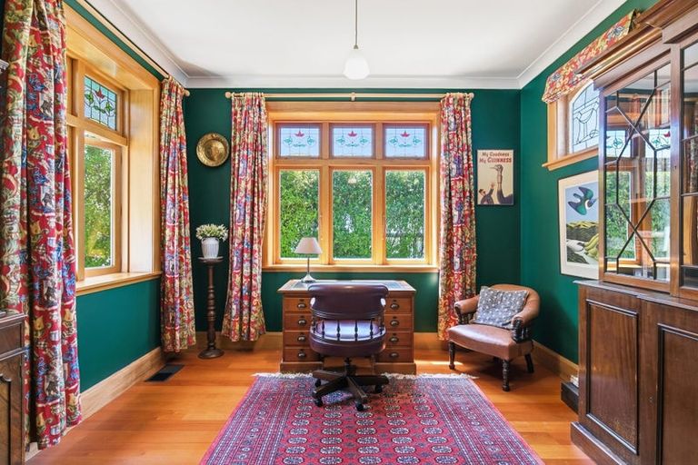 Photo of property in 35 Homewood Avenue, Karori, Wellington, 6012