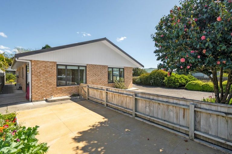Photo of property in 12 Howard Street, Carterton, 5713