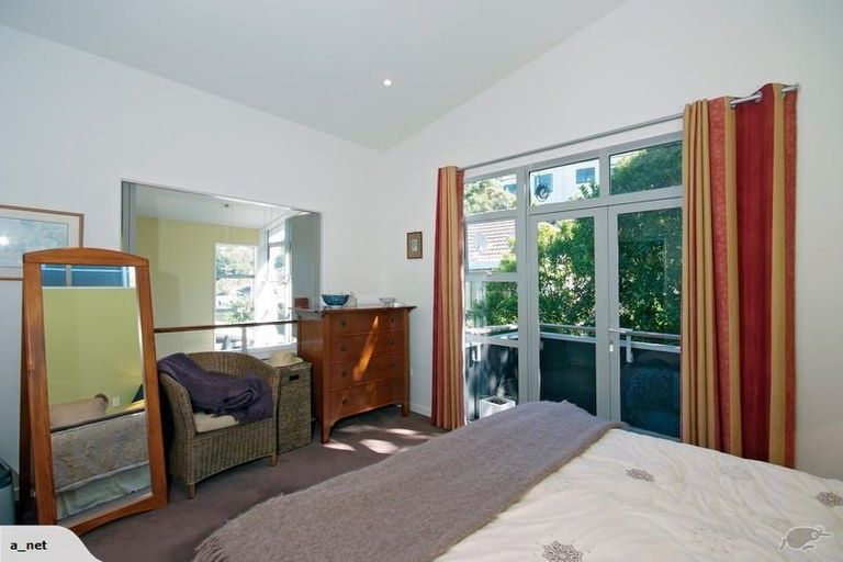 Photo of property in 94b Onslow Road, Khandallah, Wellington, 6035