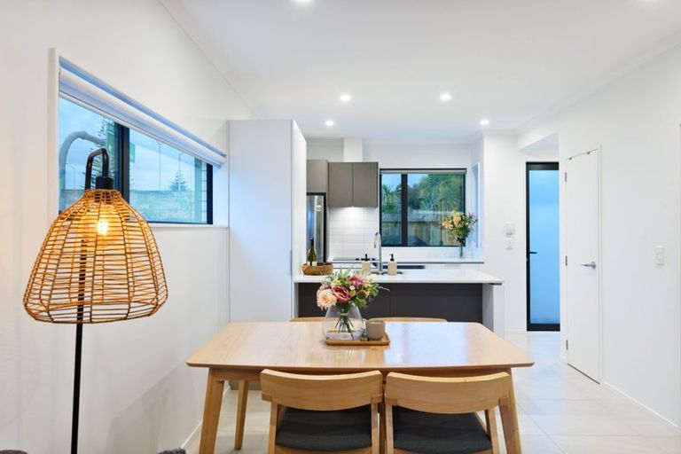 Photo of property in 32a Titoki Street, Te Atatu Peninsula, Auckland, 0610