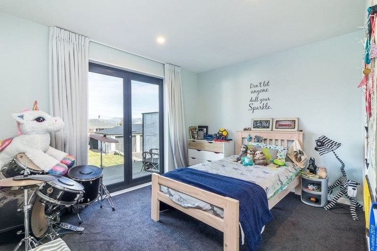 Photo of property in 313 Lake Terrace Road, Shirley, Christchurch, 8061