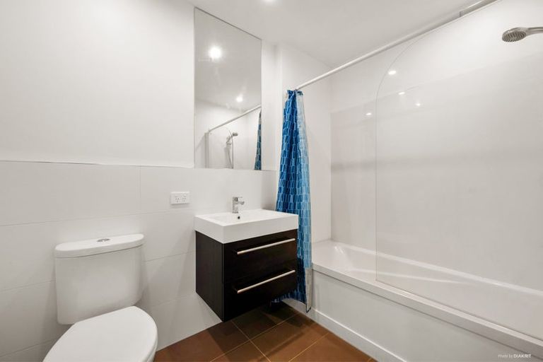 Photo of property in 8/24 Princess Terrace, Newtown, Wellington, 6021