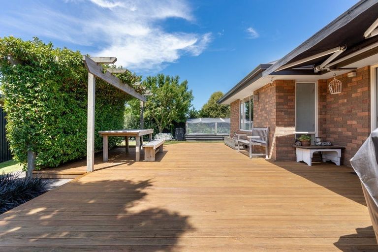 Photo of property in 15 Van Dieman Close, Templeton, Christchurch, 8042