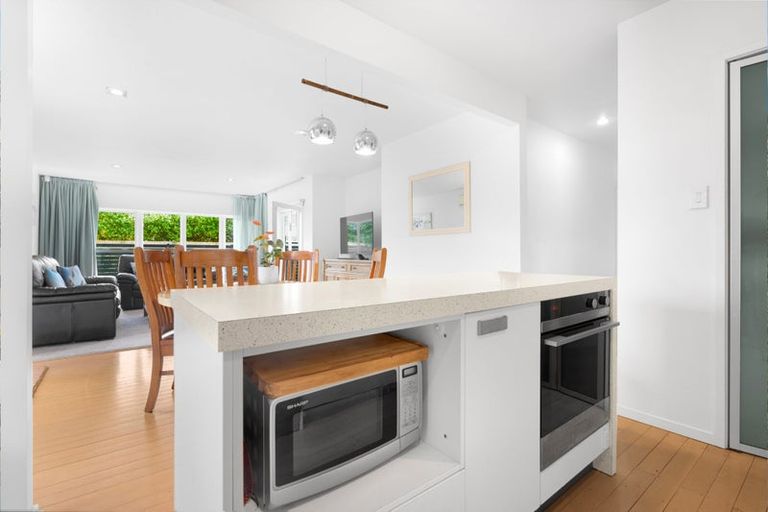 Photo of property in 31 Riverside Road, Orewa, 0931