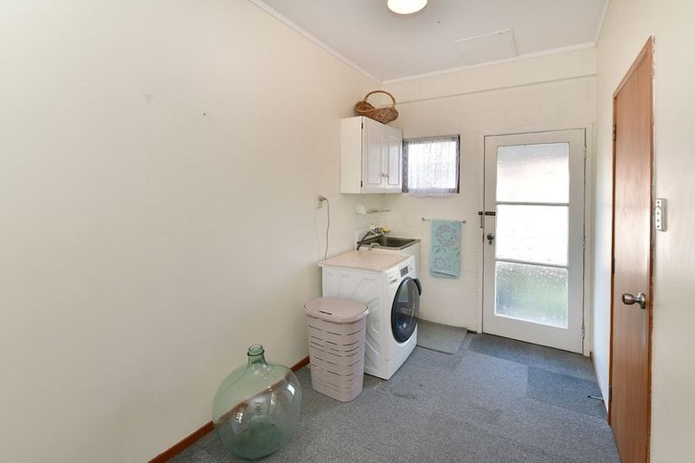 Photo of property in 1/9 Red Beach Road, Red Beach, 0932