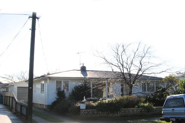 Photo of property in 10 Dick Place, Onekawa, Napier, 4110