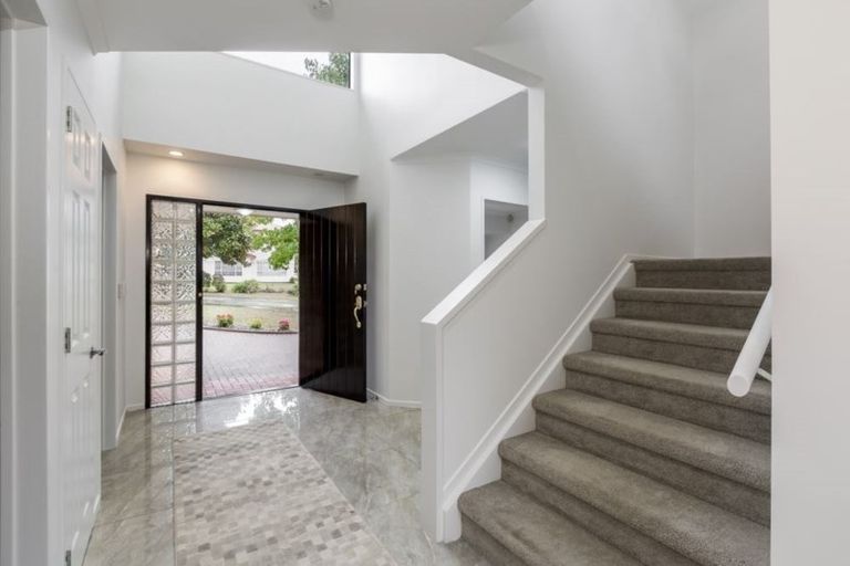 Photo of property in 2 Lucas Way, Albany, Auckland, 0632