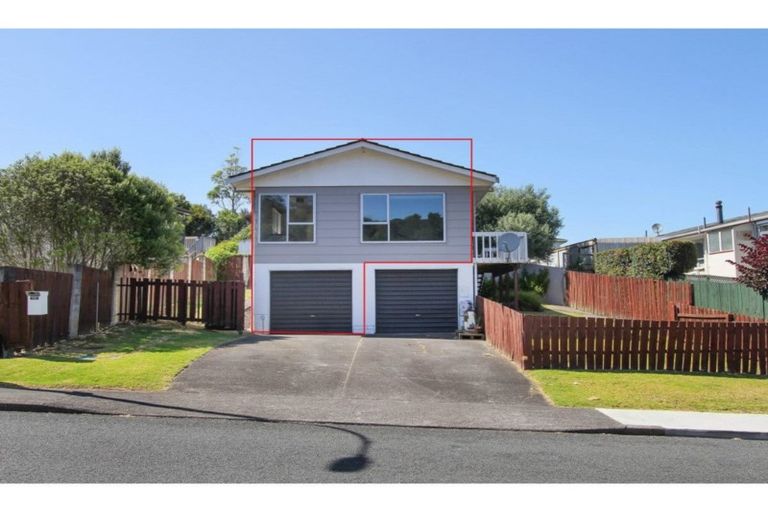 Photo of property in 1/117 Lynn Road, Bayview, Auckland, 0629