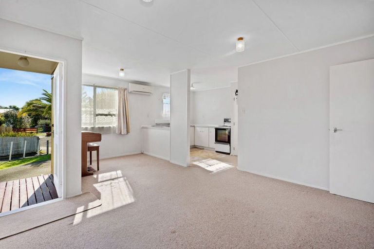 Photo of property in 25a Kuparu Place, Ruakaka, 0116
