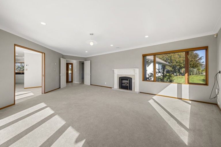 Photo of property in 2 Lawbrooke Lane, Te Awamutu, 3875