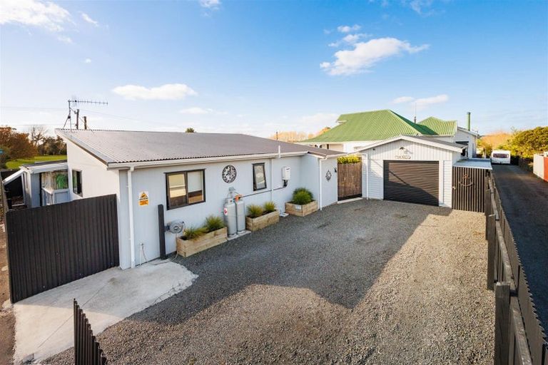 Photo of property in 20 Ngareta Street, Marton, 4710