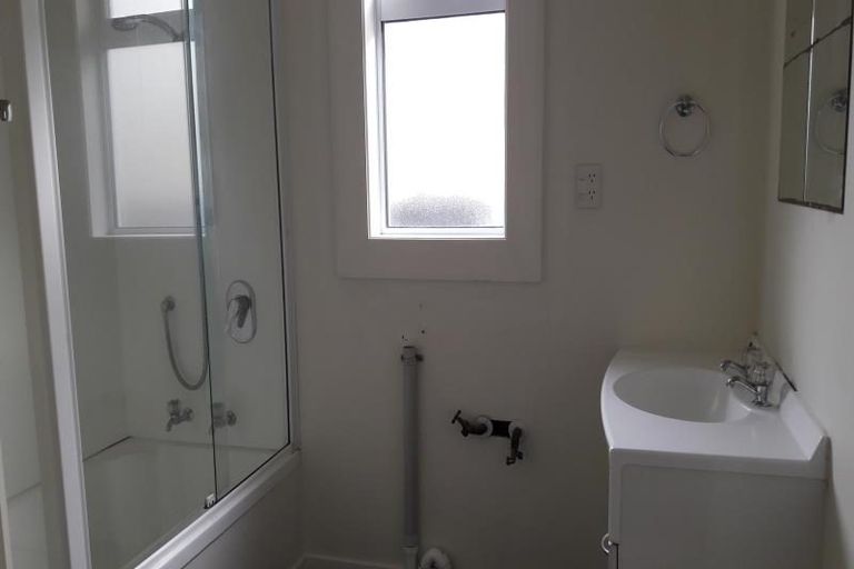 Photo of property in 62 Rhona Street, Linwood, Christchurch, 8062