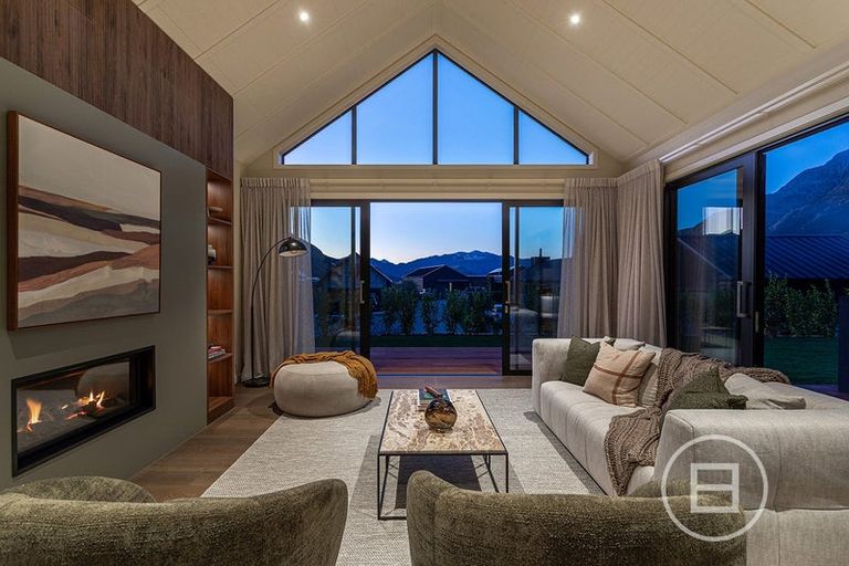 Photo of property in 8 Stockyard Lane, Jacks Point, Queenstown, 9371