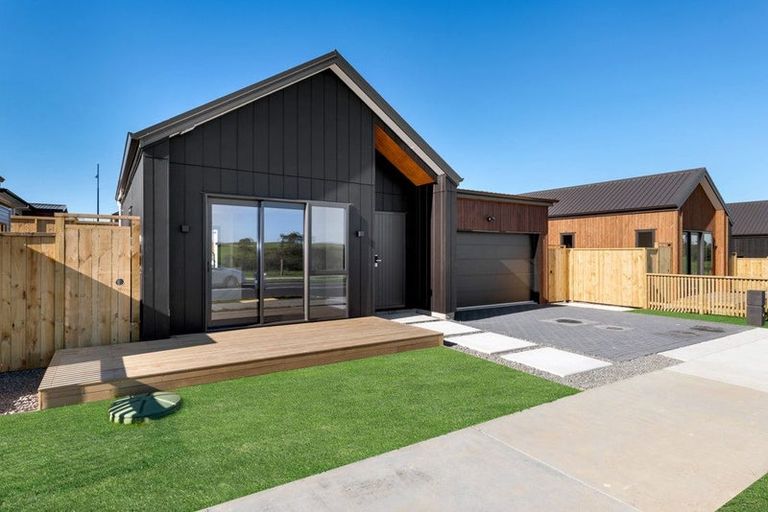 Photo of property in 9 Wagyu Lane, Karaka, 2580