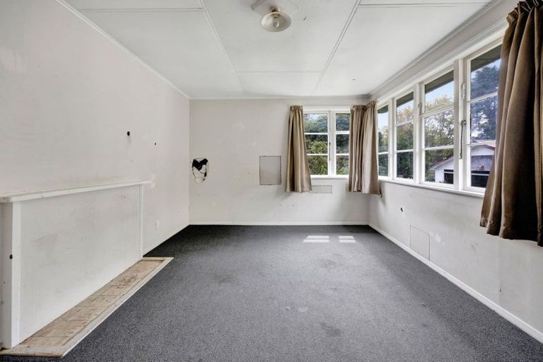 Photo of property in 5 Glenpark Avenue, Westown, New Plymouth, 4310