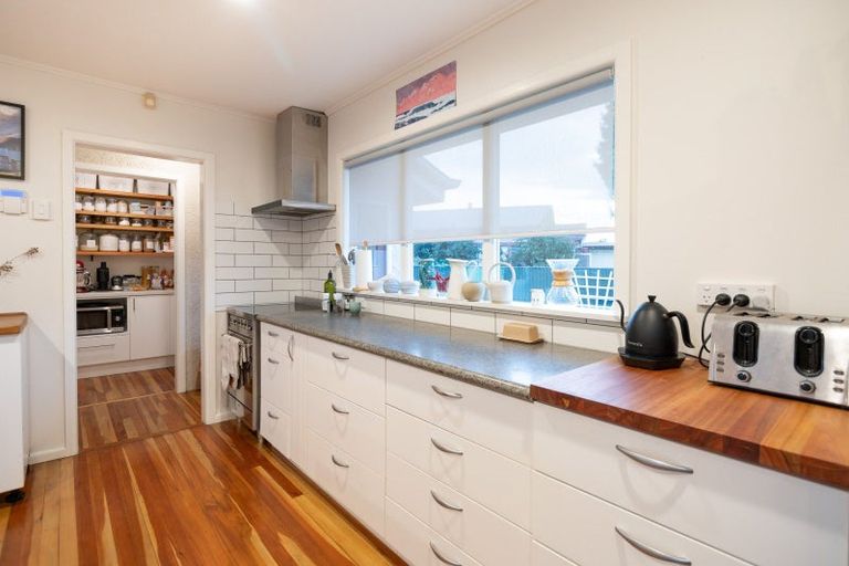 Photo of property in 7 Nicholson Street, Mayfair, Hastings, 4122