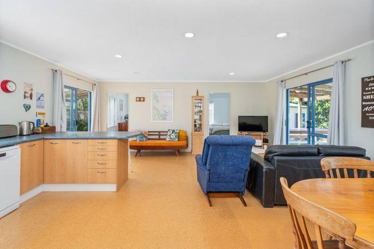 Photo of property in 113 Manuka Place, Matarangi, Whitianga, 3592