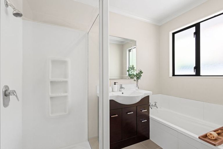 Photo of property in 190 Main North Road, Redwood, Christchurch, 8051