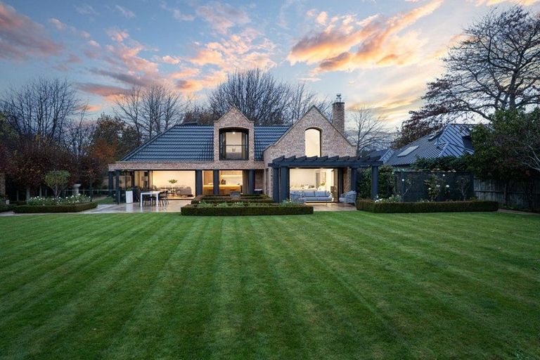 Photo of property in 60 Regent's Park Drive, Casebrook, Christchurch, 8051