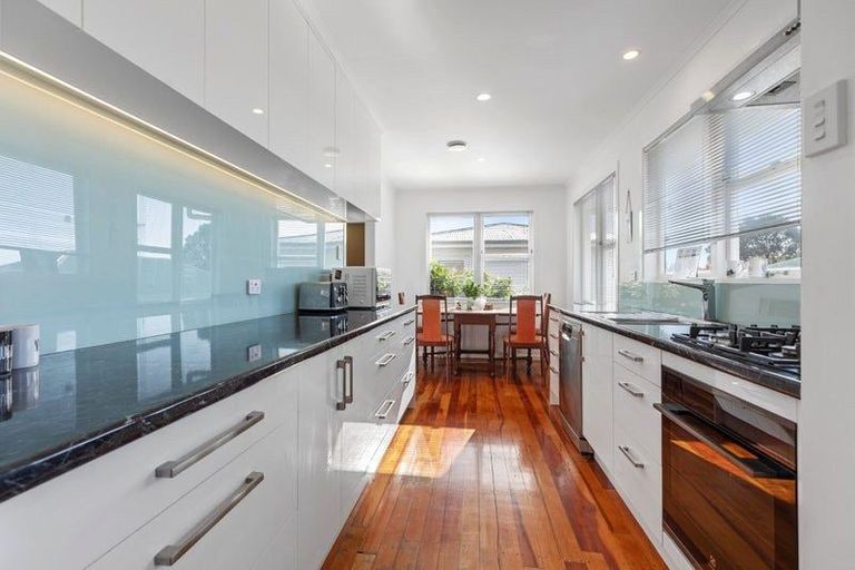 Photo of property in 8 Simmonds Grove, Greerton, Tauranga, 3112