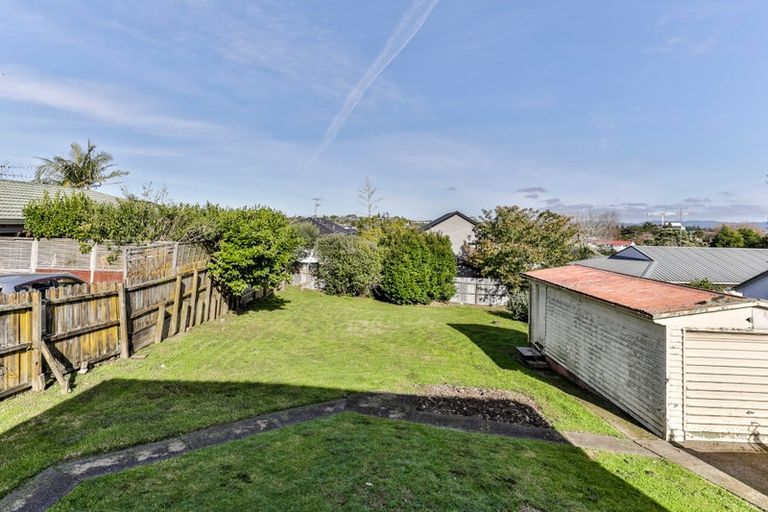 Photo of property in 17 Tyburnia Avenue, Mount Albert, Auckland, 1025