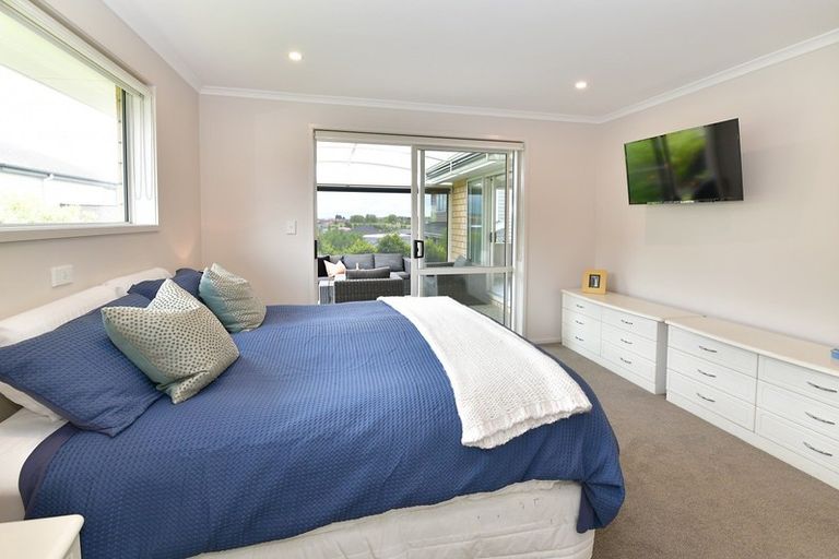 Photo of property in 24 Discovery Drive, Gulf Harbour, Whangaparaoa, 0930