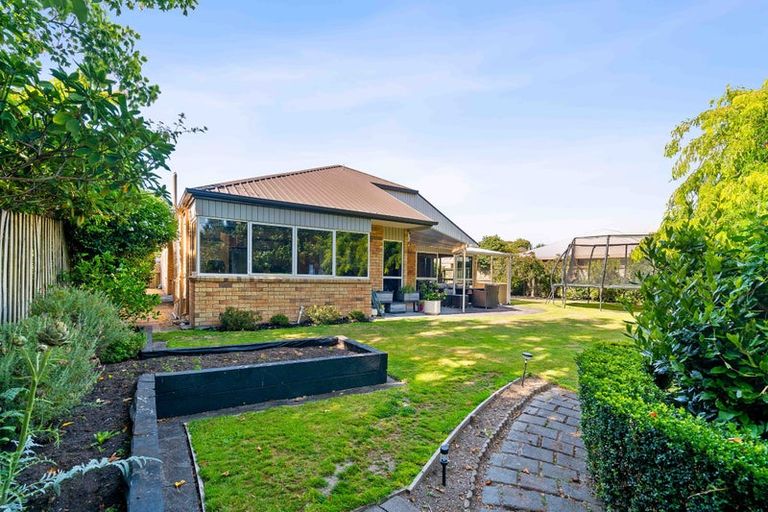 Photo of property in 3 Hamish Place, Westmorland, Christchurch, 8025