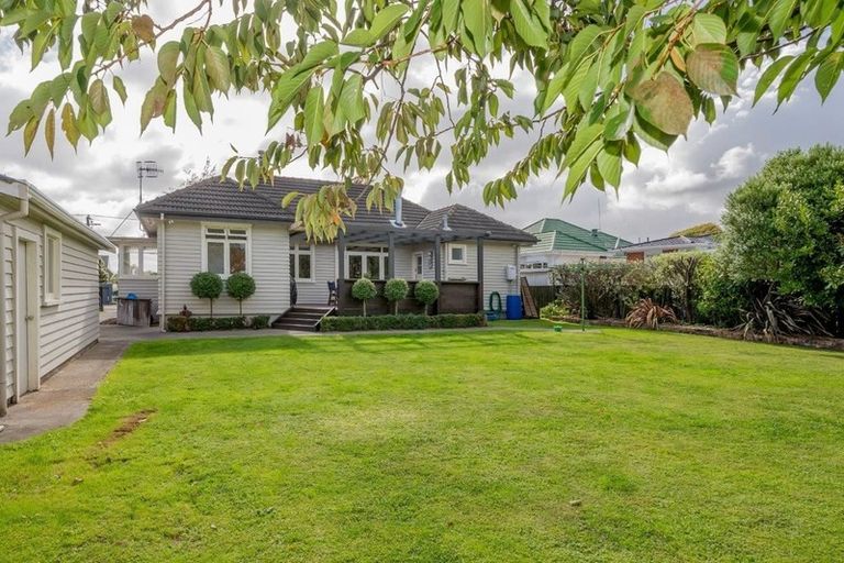 Photo of property in 184 Bath Street, Levin, 5510