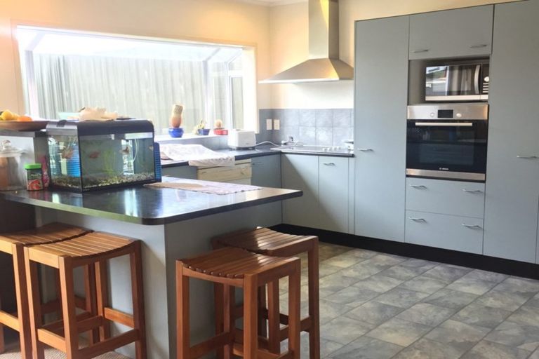 Photo of property in 2/71 Howe Street, Howick, Auckland, 2014