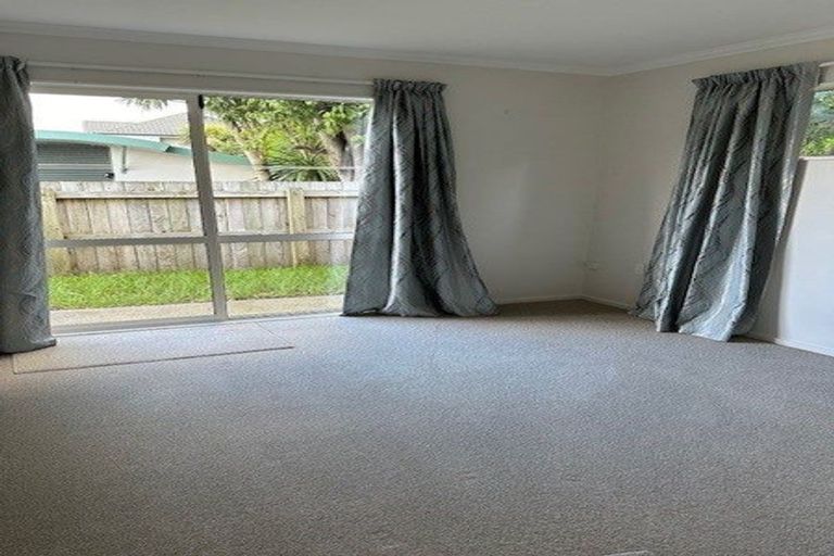 Photo of property in 122 Raumati Road, Raumati Beach, Paraparaumu, 5032