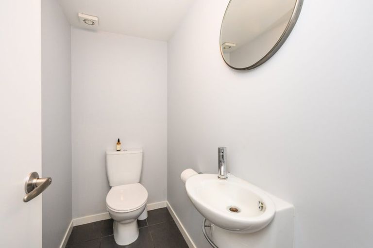 Photo of property in 1 Kensington Mews, Hokowhitu, Palmerston North, 4410