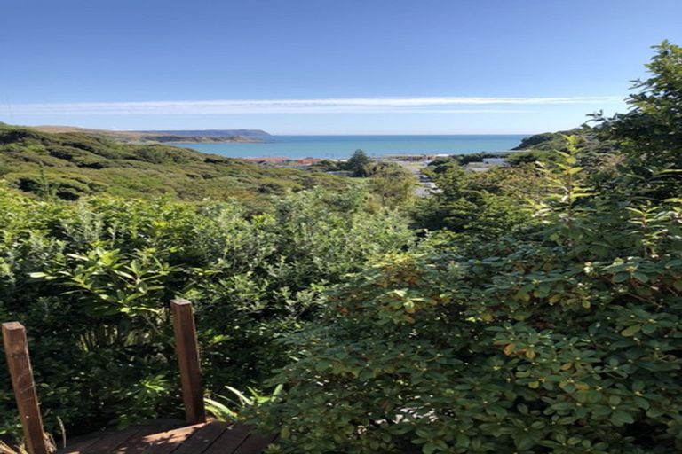 Photo of property in 45 Mana View Road, Paremata, Porirua, 5026