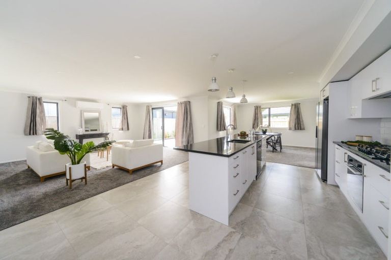 Photo of property in 94 James Line, Kelvin Grove, Palmerston North, 4414