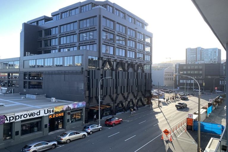 Photo of property in Monument Apartments, 3g/245 Wakefield Street, Te Aro, Wellington, 6011