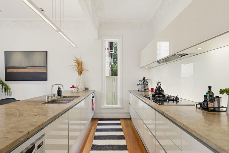 Photo of property in 117 Pirie Street, Mount Victoria, Wellington, 6011