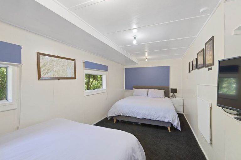 Photo of property in 26 Bayview Crescent, Duvauchelle, 7581